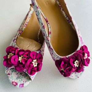 BRAND NEW WOMENS 8.5 Sandler